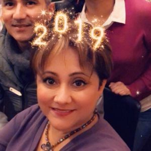 Meet your Posher, Amparo